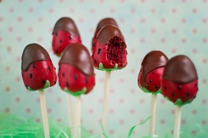 Strawberry Red Velvet Cake Pops